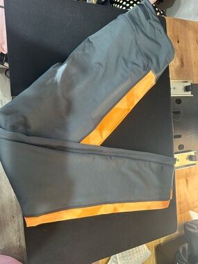 Orangetheory Gray leggings with Orange Side Stripe-NEW